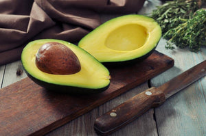 8 ways that avocado oil helps your skin